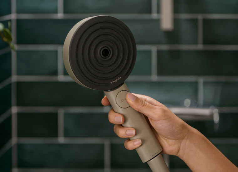 Handbrause der Pulsify Planet Edition von Hansgrohe aus recyceltem Material