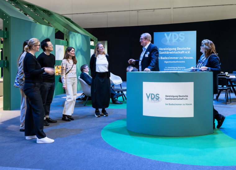 Waterlounge der Vereinigung Deutsche Sanitärwirtschaft e.V. (VDS) auf der ISH 2025